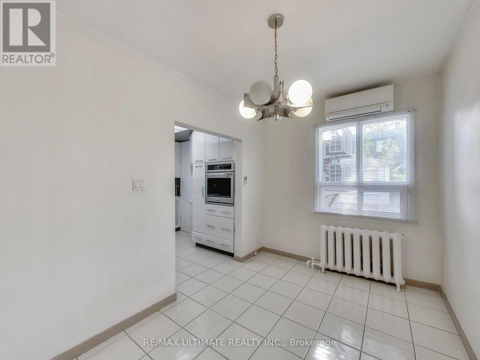 Main - 1652 Dufferin Street, Toronto, Ontario  M6H 3L8 - Photo 9 - W12476277