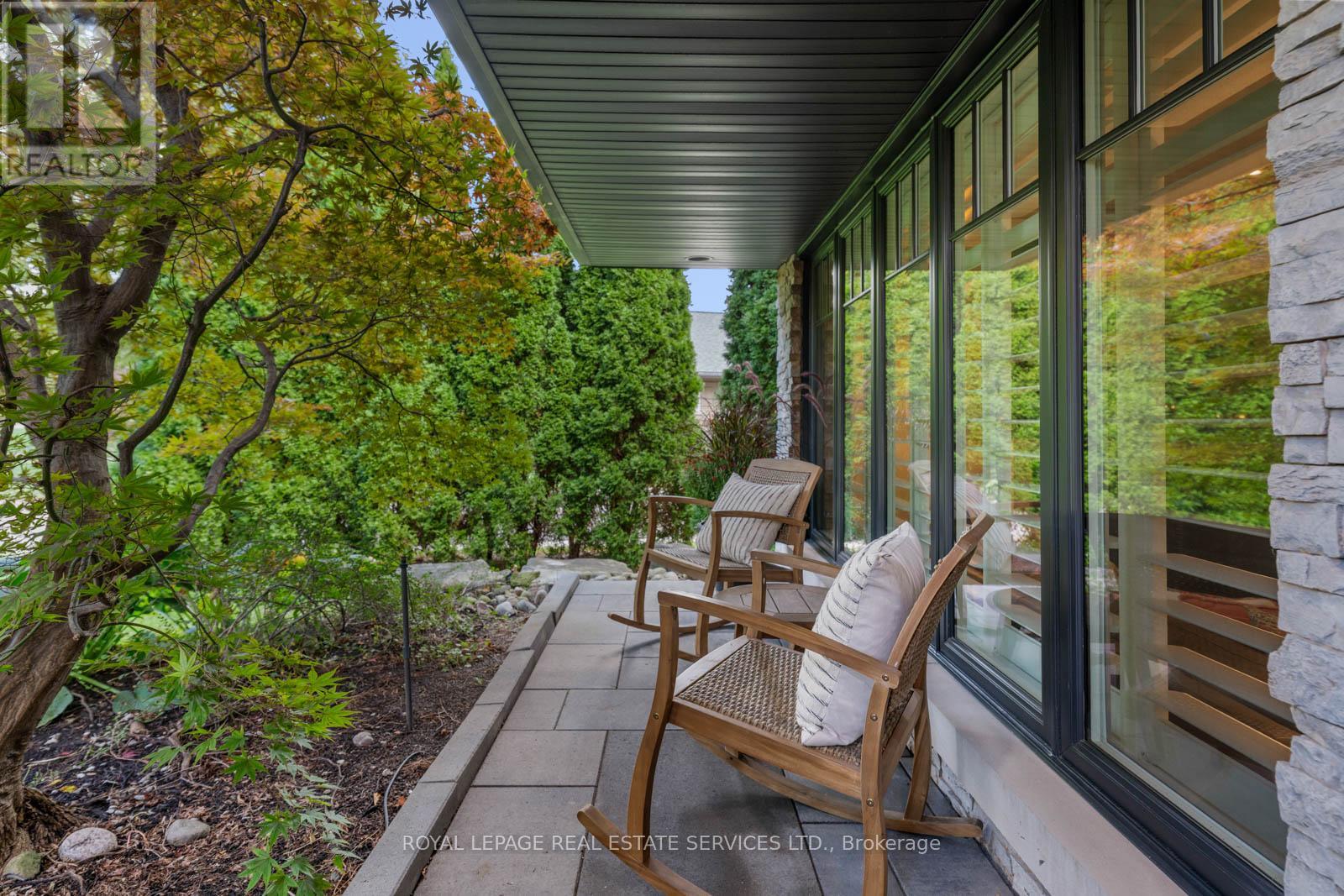 31 Princess Anne Crescent, Toronto, Ontario  M9A 2N9 - Photo 4 - W12476302