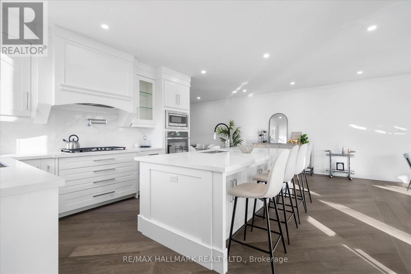1b - 27 Antonio Court, Toronto, Ontario  M9L 2J7 - Photo 18 - W12476312