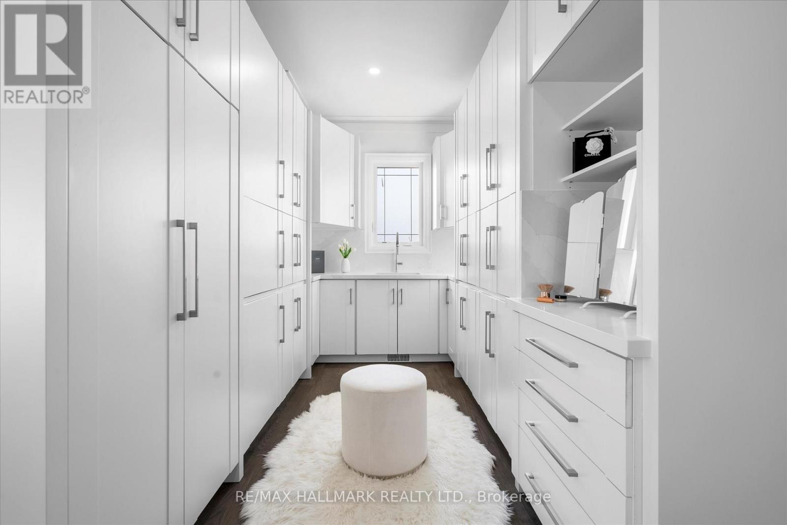 1b - 27 Antonio Court, Toronto, Ontario  M9L 2J7 - Photo 27 - W12476312