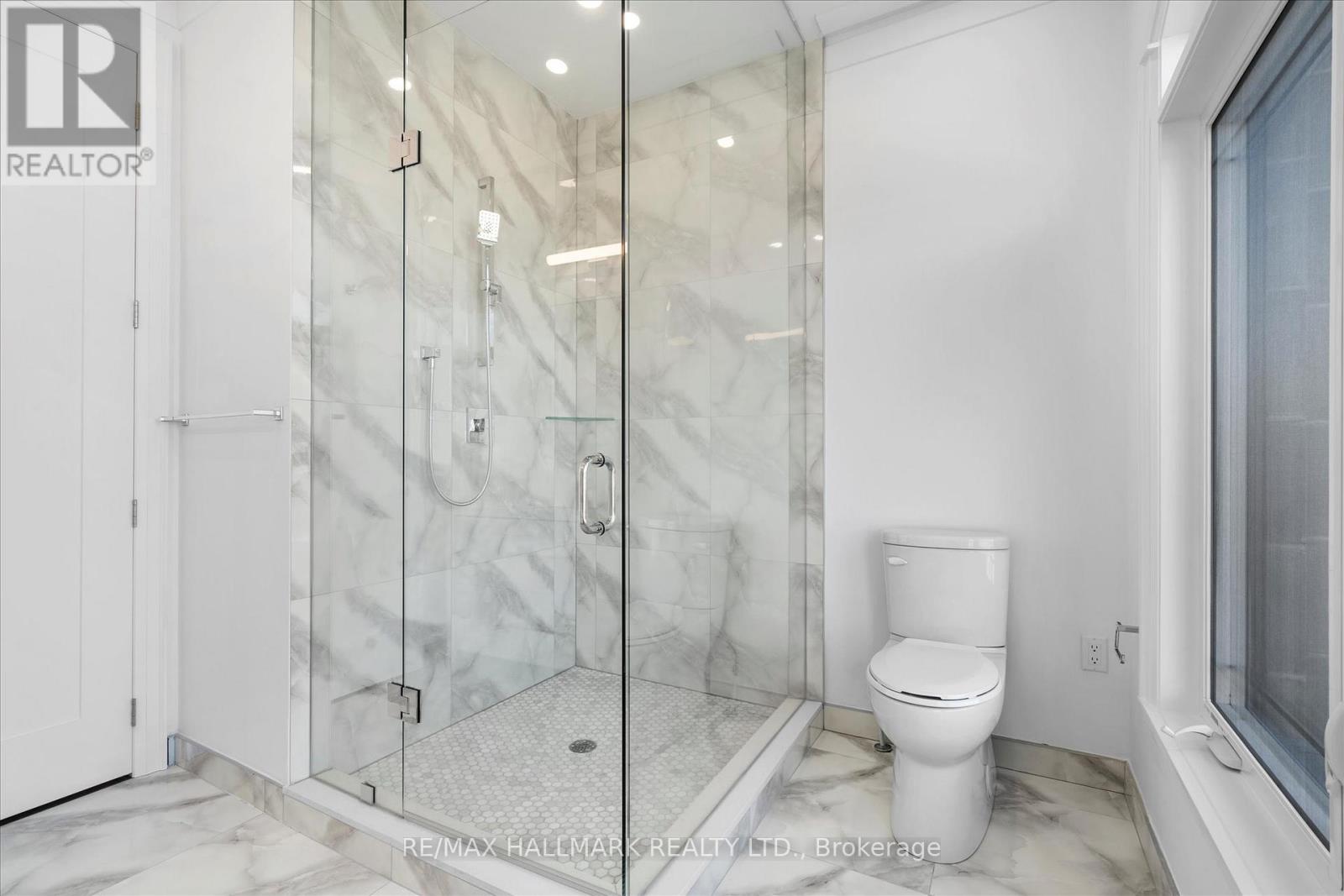 1b - 27 Antonio Court, Toronto, Ontario  M9L 2J7 - Photo 39 - W12476312