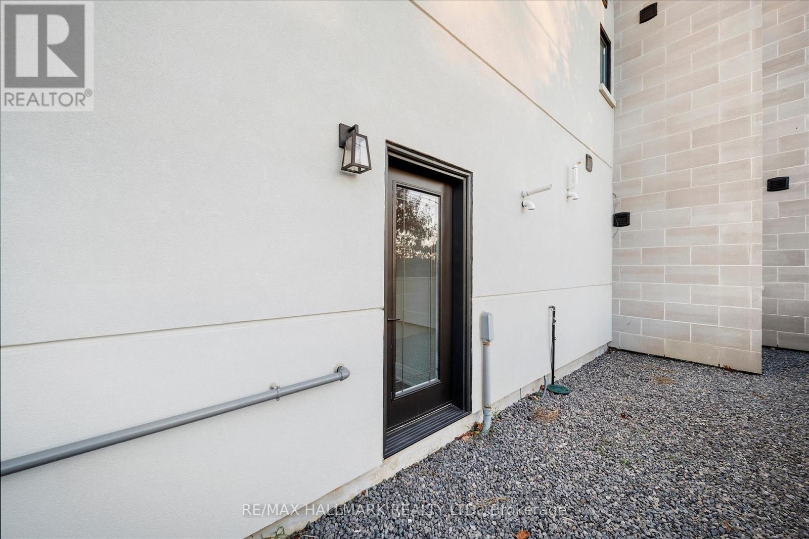 1b - 27 Antonio Court, Toronto, Ontario  M9L 2J7 - Photo 49 - W12476312