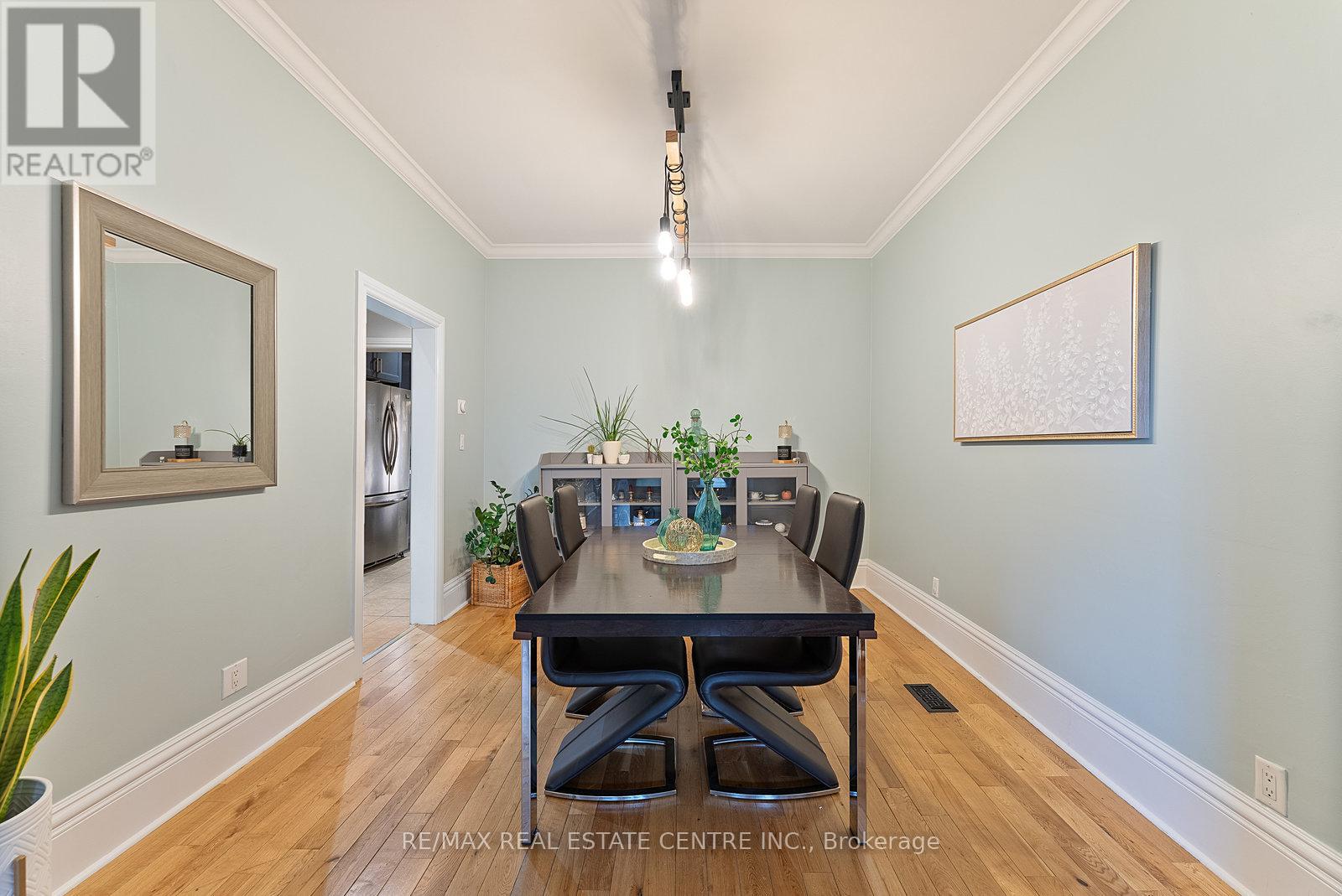 35 Miller Street, Toronto, Ontario  M6N 2Z6 - Photo 10 - W12476322
