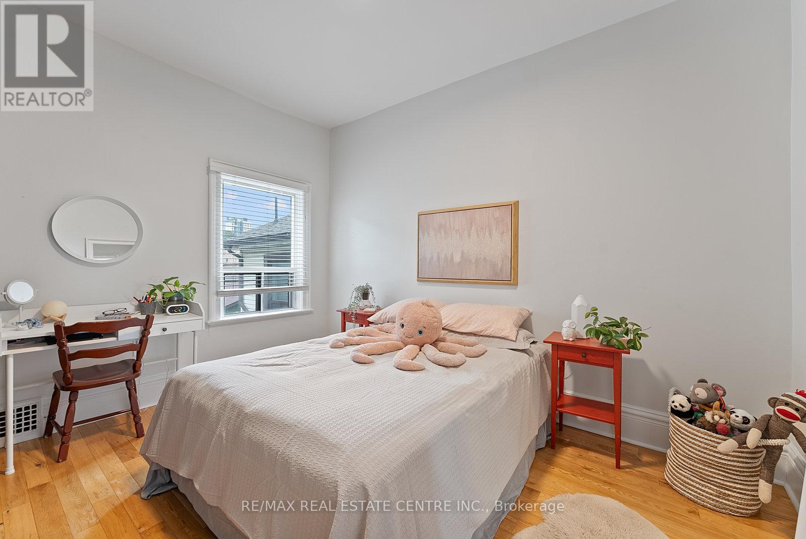 35 Miller Street, Toronto, Ontario  M6N 2Z6 - Photo 25 - W12476322