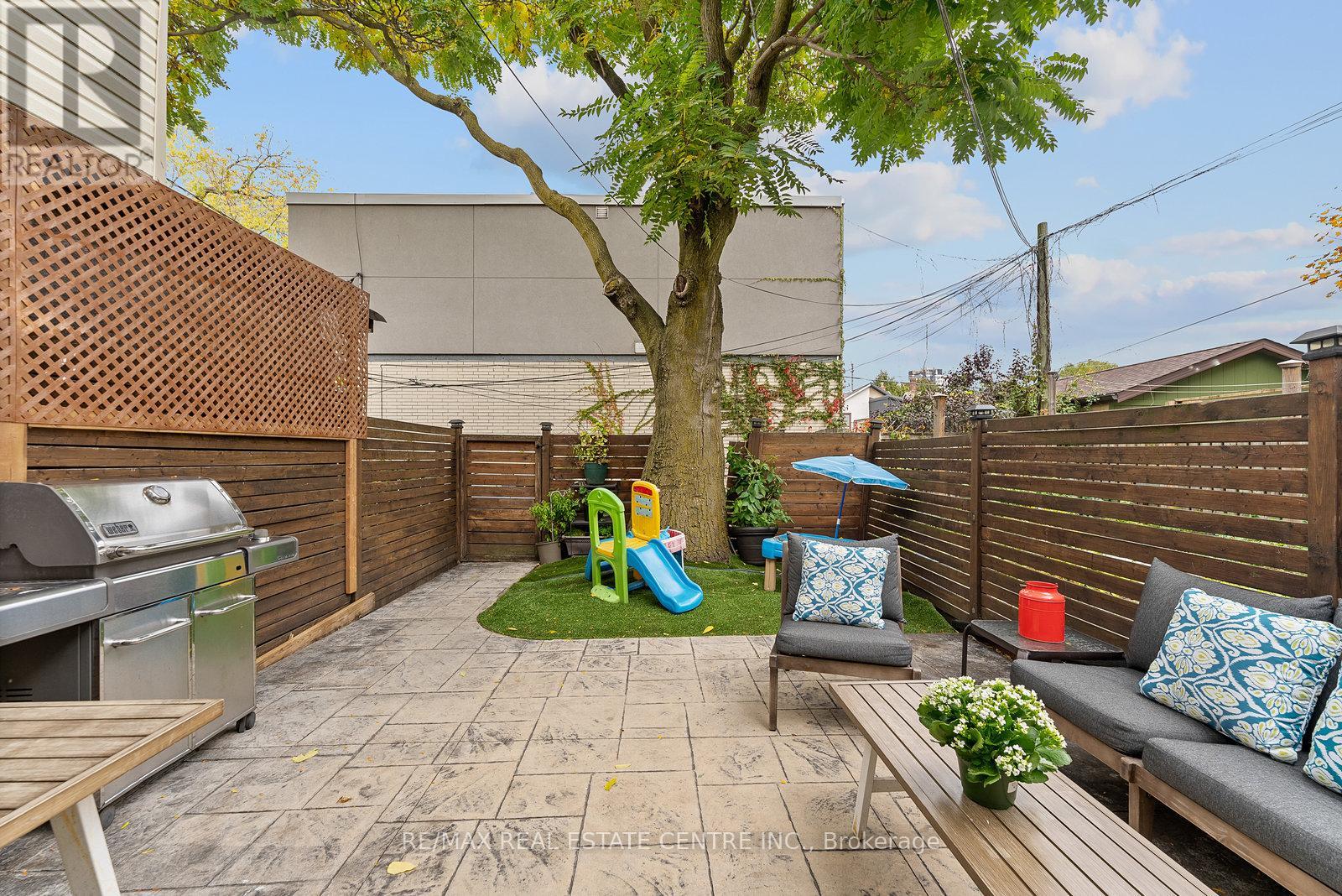 35 Miller Street, Toronto, Ontario  M6N 2Z6 - Photo 36 - W12476322