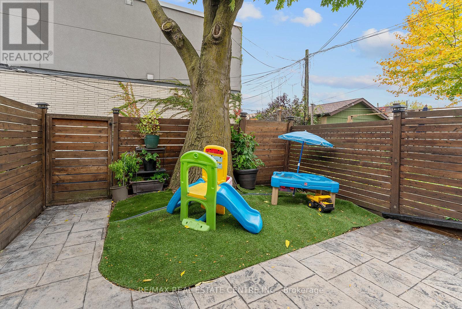 35 Miller Street, Toronto, Ontario  M6N 2Z6 - Photo 38 - W12476322