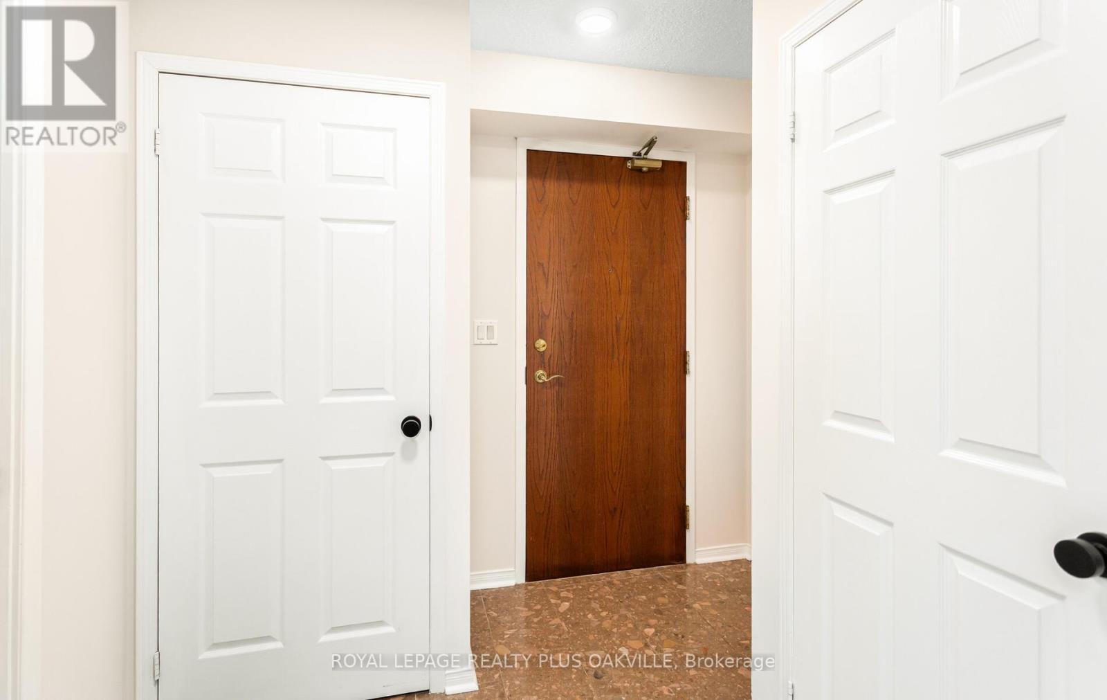 Lph07 - 7 Michael Power Place, Toronto, Ontario  M9A 0A4 - Photo 12 - W12476332