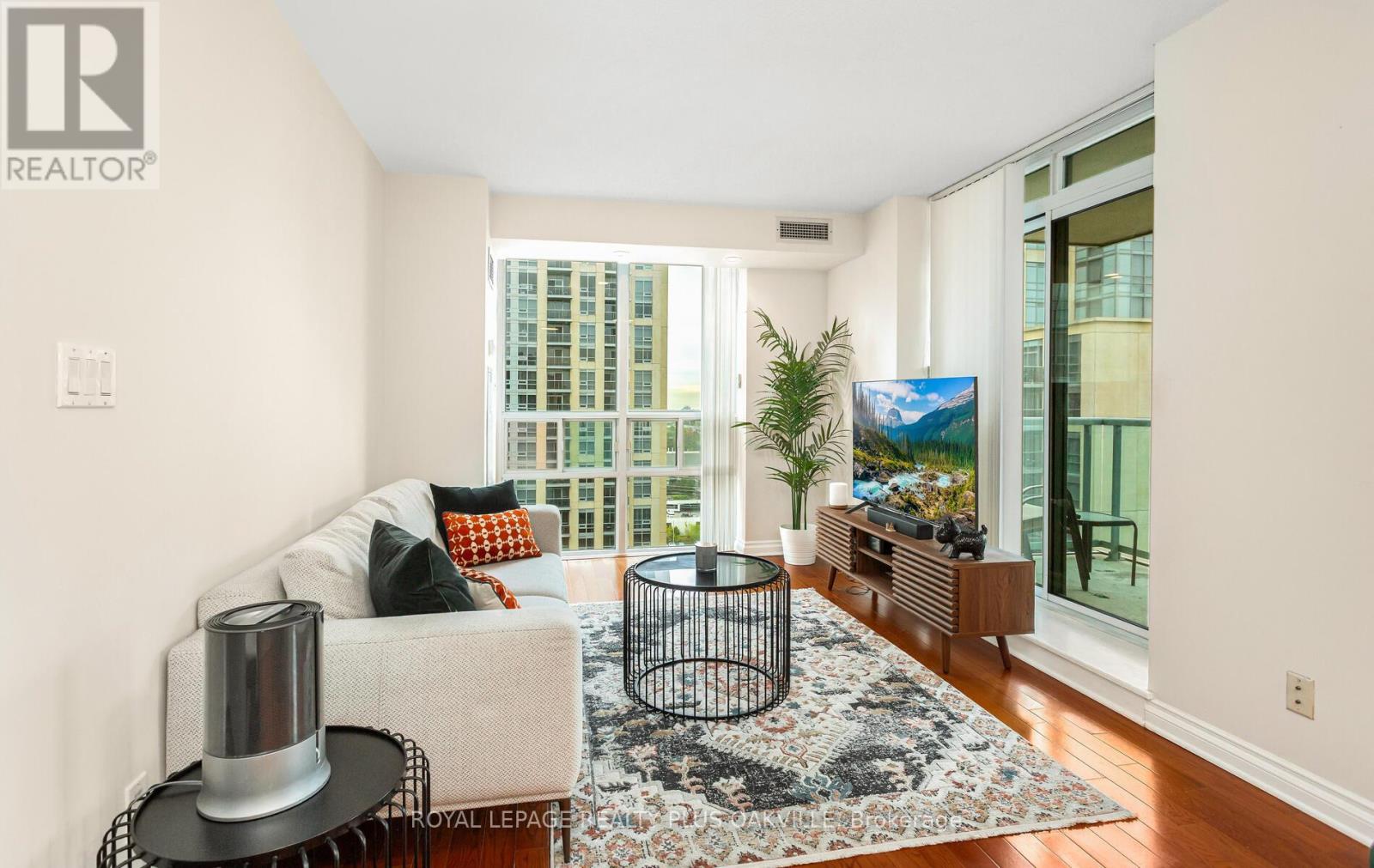 Lph07 - 7 Michael Power Place, Toronto, Ontario  M9A 0A4 - Photo 17 - W12476332