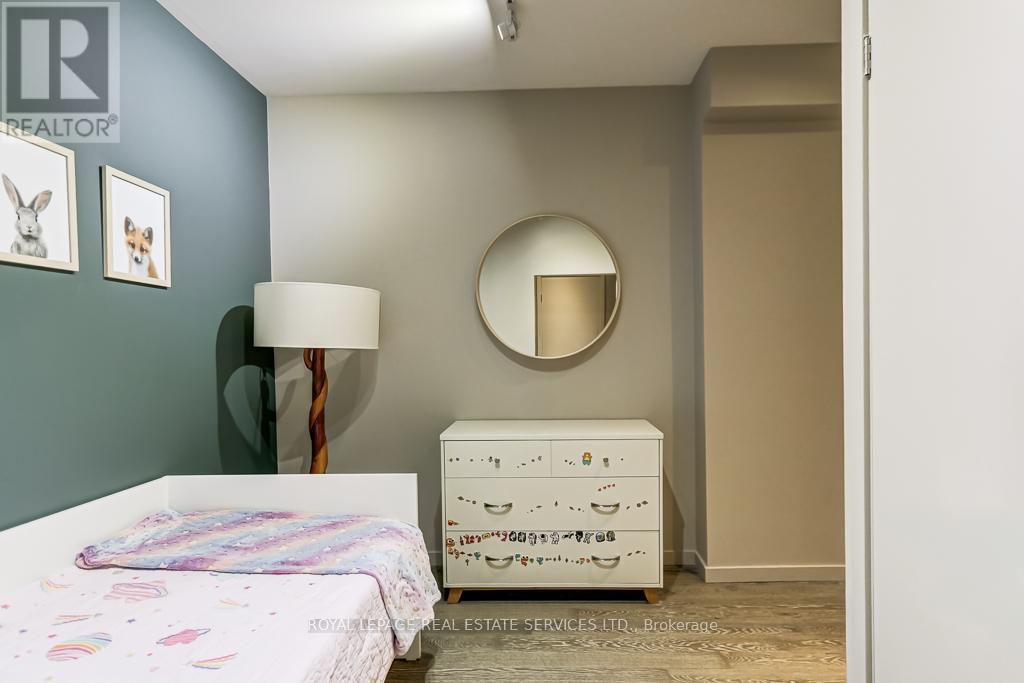 373 - 383 Sorauren Avenue, Toronto, Ontario  M6R 0A4 - Photo 15 - W12476333