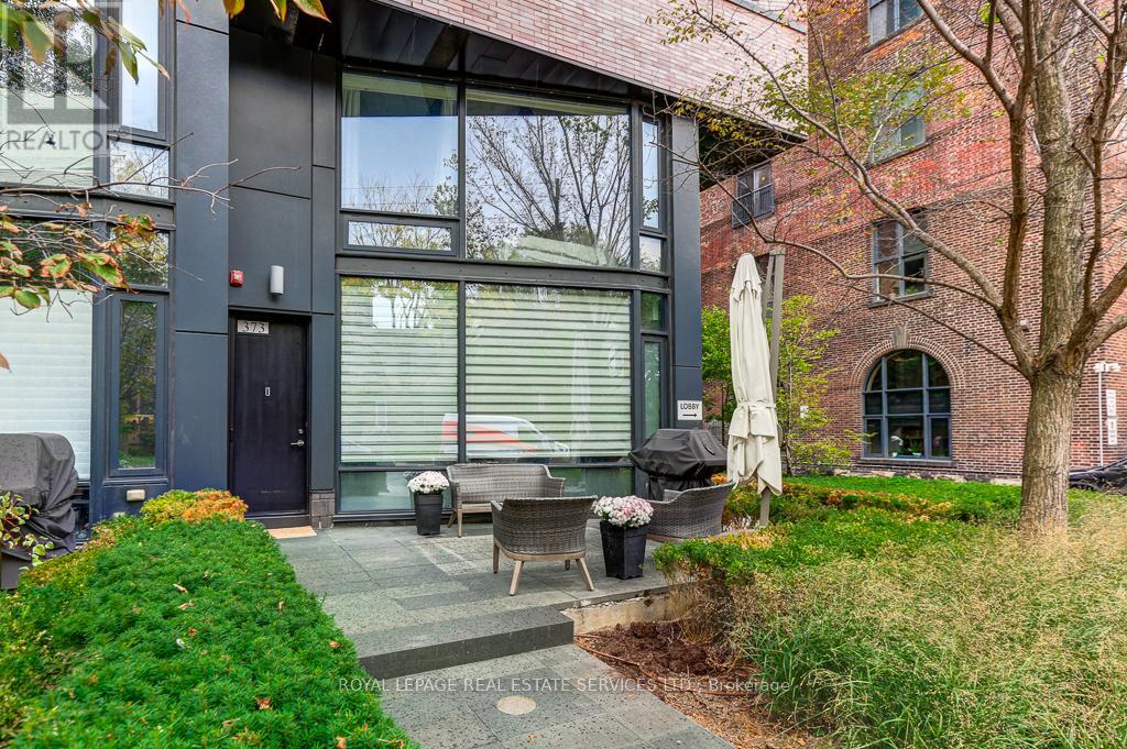 373 - 383 Sorauren Avenue, Toronto, Ontario  M6R 0A4 - Photo 20 - W12476333