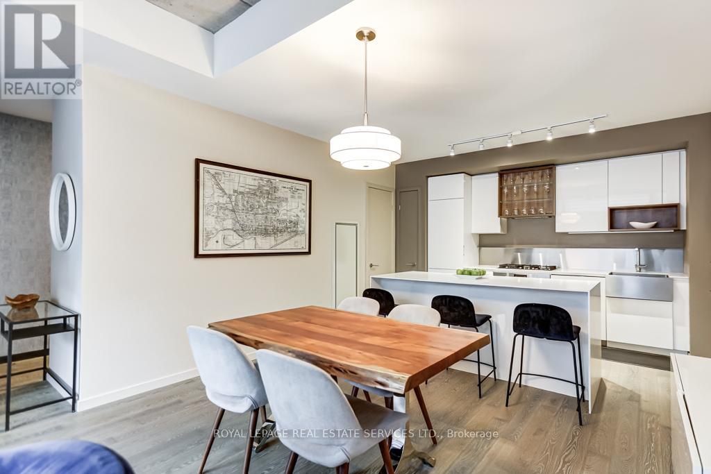 373 - 383 Sorauren Avenue, Toronto, Ontario  M6R 0A4 - Photo 7 - W12476333