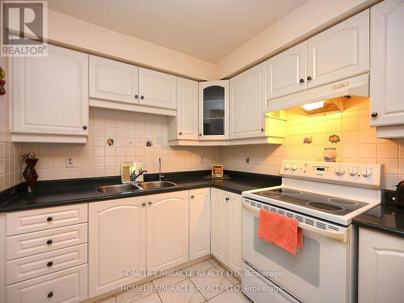 119 - 120 Collins Crescent, Brampton, Ontario  L6V 3N1 - Photo 20 - W12476334