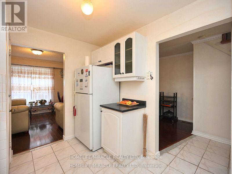 119 - 120 Collins Crescent, Brampton, Ontario  L6V 3N1 - Photo 22 - W12476334