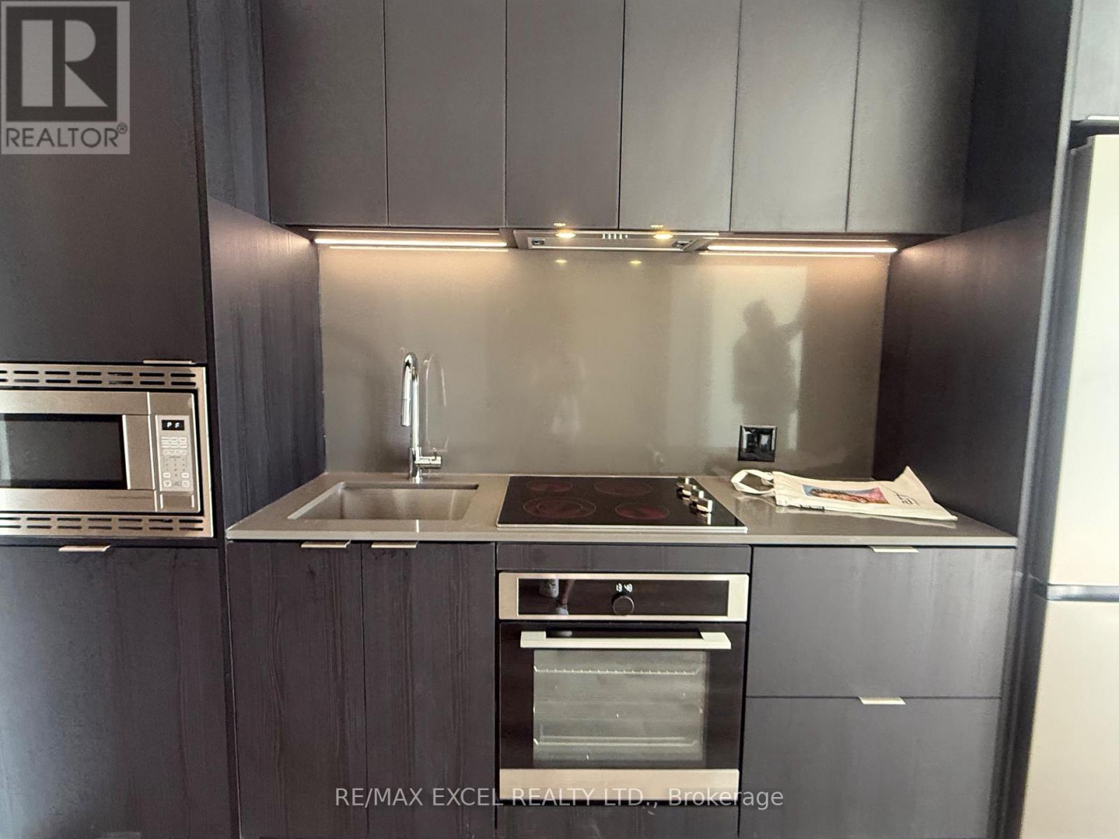 1612 - 3009 Novar Road, Mississauga, Ontario  L5B 0P9 - Photo 10 - W12476349