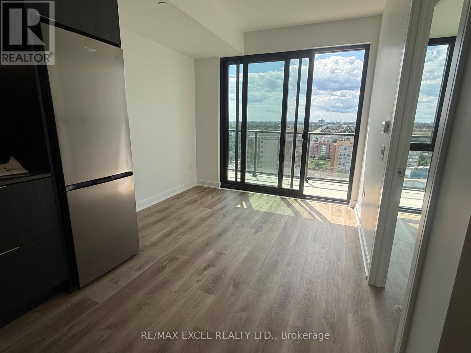 1612 - 3009 Novar Road, Mississauga, Ontario  L5B 0P9 - Photo 11 - W12476349