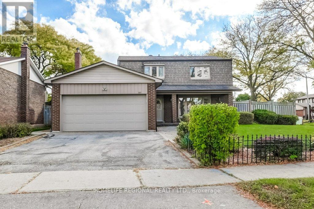 2557 Brasilia Circle, Mississauga, Ontario  L5N 2E9 - Photo 1 - W12476367