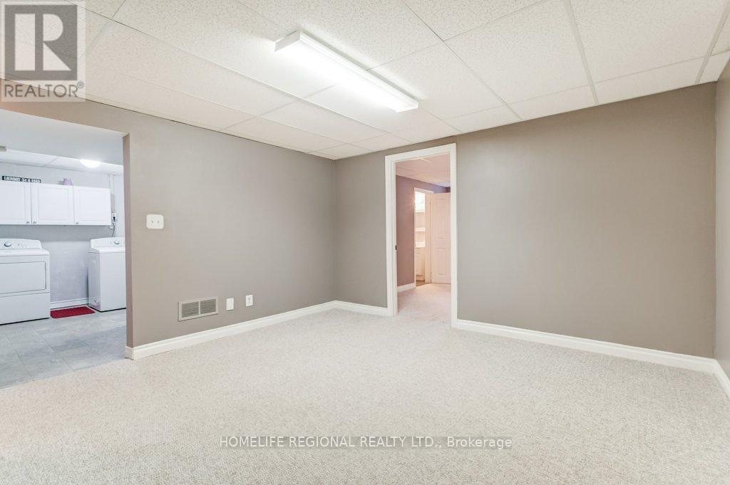 2557 Brasilia Circle, Mississauga, Ontario  L5N 2E9 - Photo 28 - W12476367
