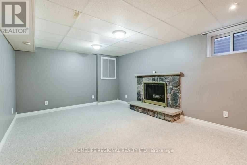 2557 Brasilia Circle, Mississauga, Ontario  L5N 2E9 - Photo 30 - W12476367
