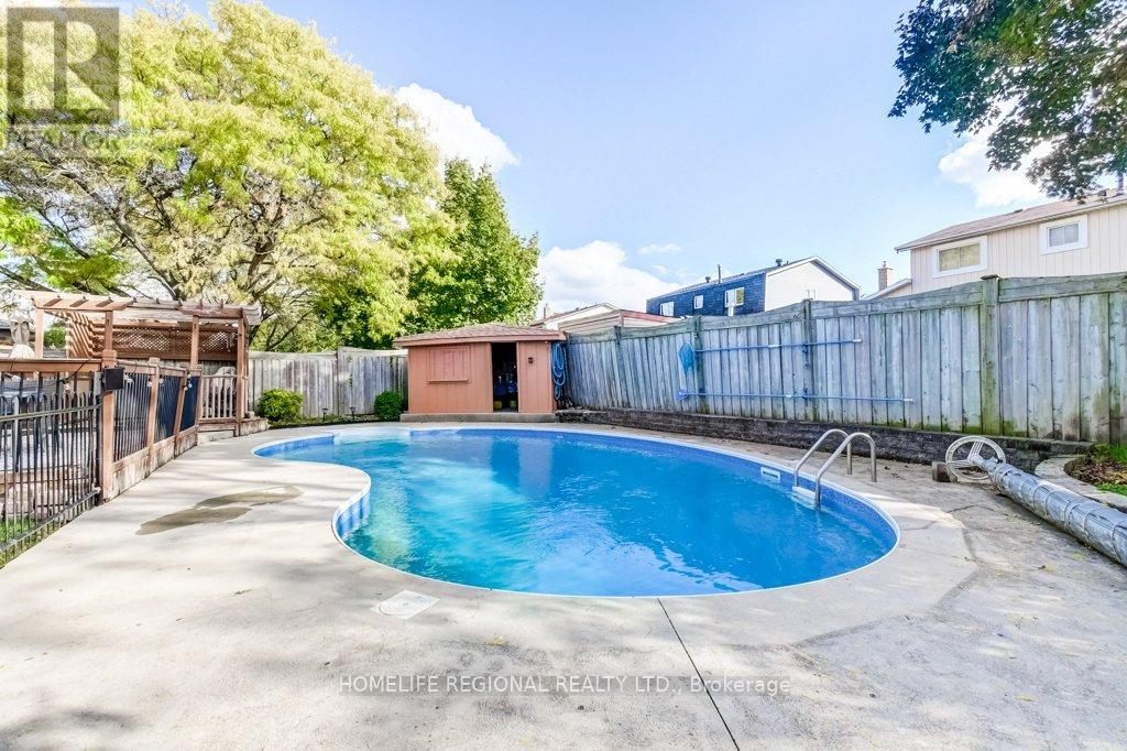 2557 Brasilia Circle, Mississauga, Ontario  L5N 2E9 - Photo 38 - W12476367