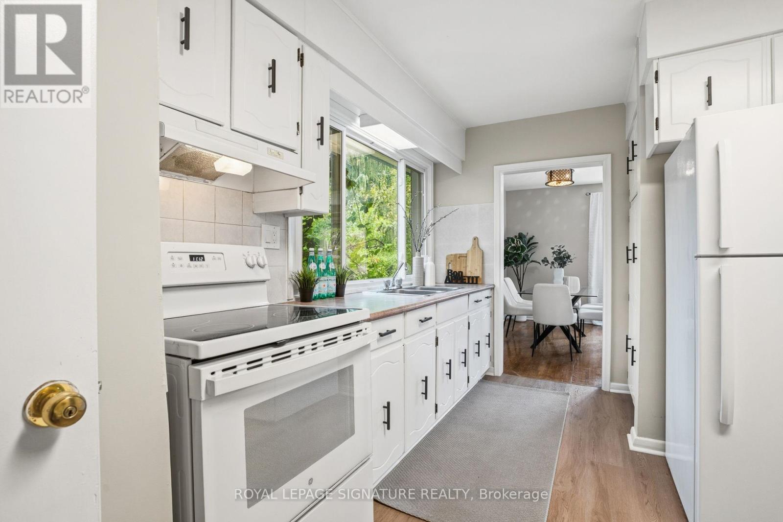 68 Genthorn Avenue, Toronto, Ontario  M9W 2S9 - Photo 15 - W12476368