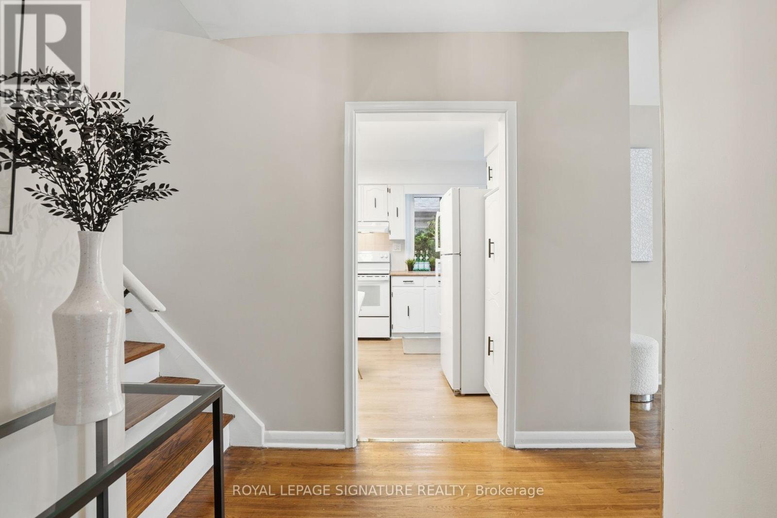 68 Genthorn Avenue, Toronto, Ontario  M9W 2S9 - Photo 5 - W12476368
