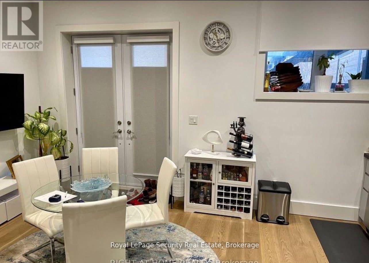 53 Chamberlain Avenue, Toronto, Ontario  M6E 4J9 - Photo 3 - W12476372
