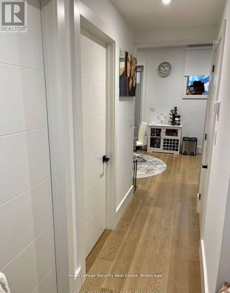 53 Chamberlain Avenue, Toronto, Ontario  M6E 4J9 - Photo 6 - W12476372