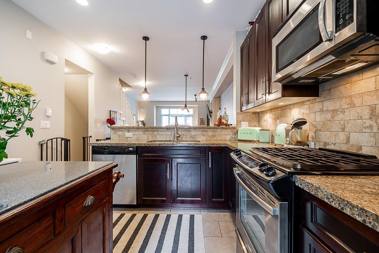 83 2979 156 Street, Surrey, British Columbia  V3Z 8V8 - Photo 5 - R3057085