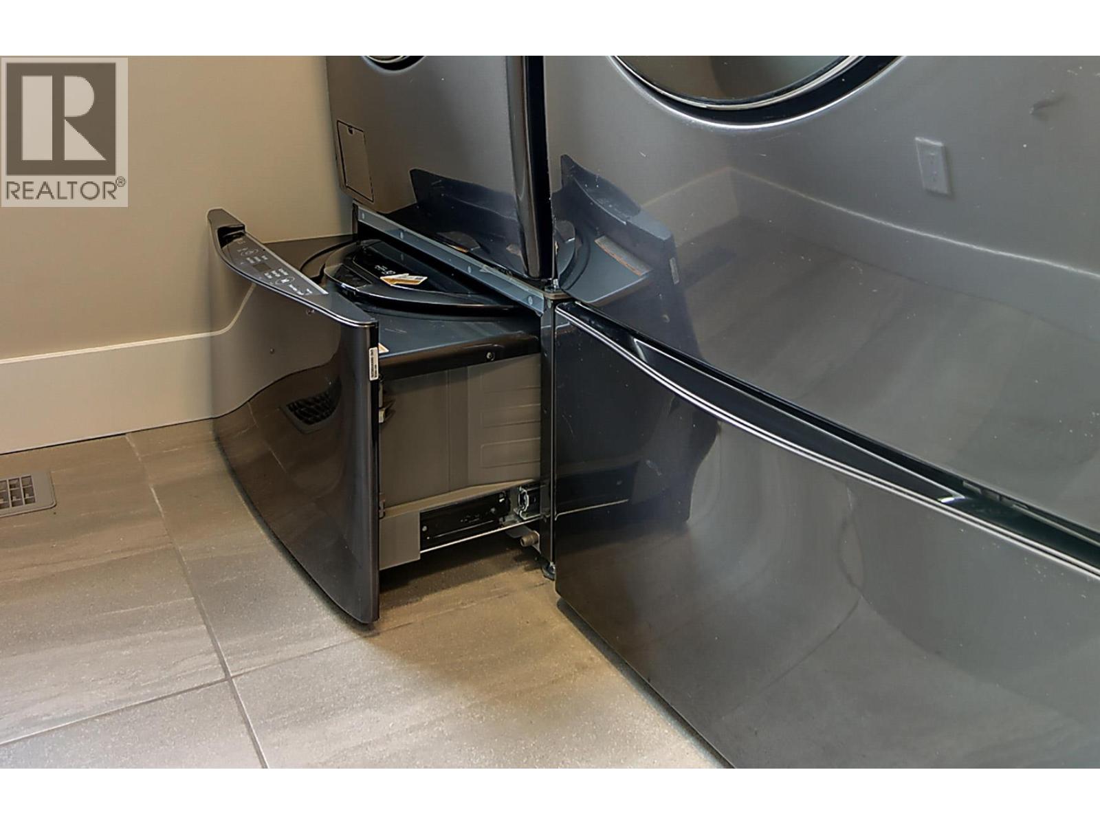 788 Acadia Street Kelowna Photo 40