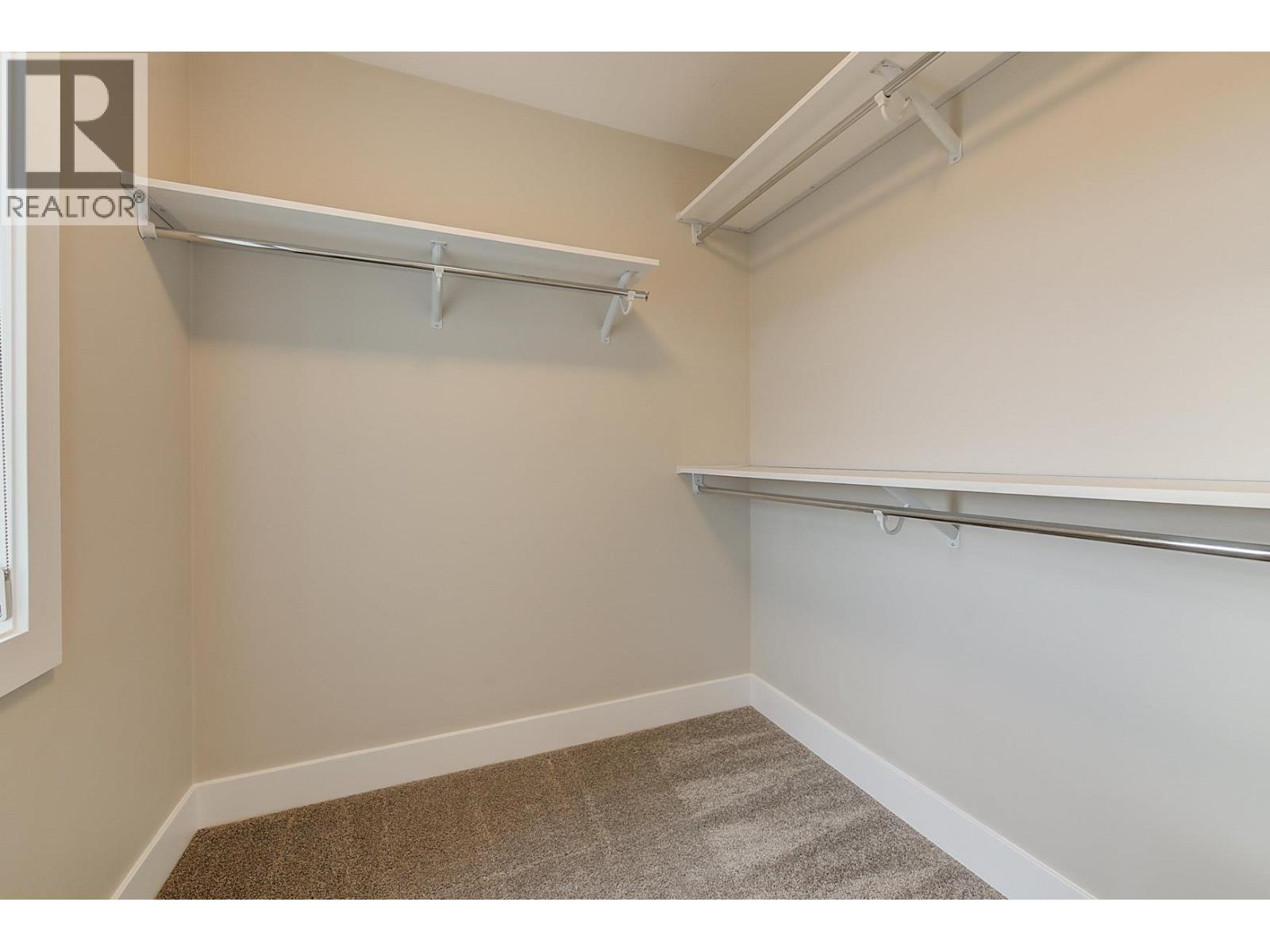 788 Acadia Street Kelowna Photo 34