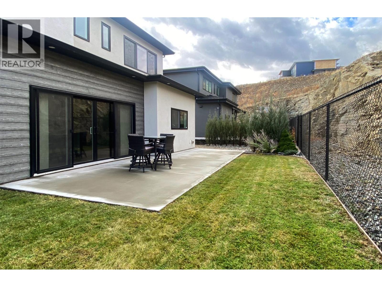 788 Acadia Street Kelowna Photo 43