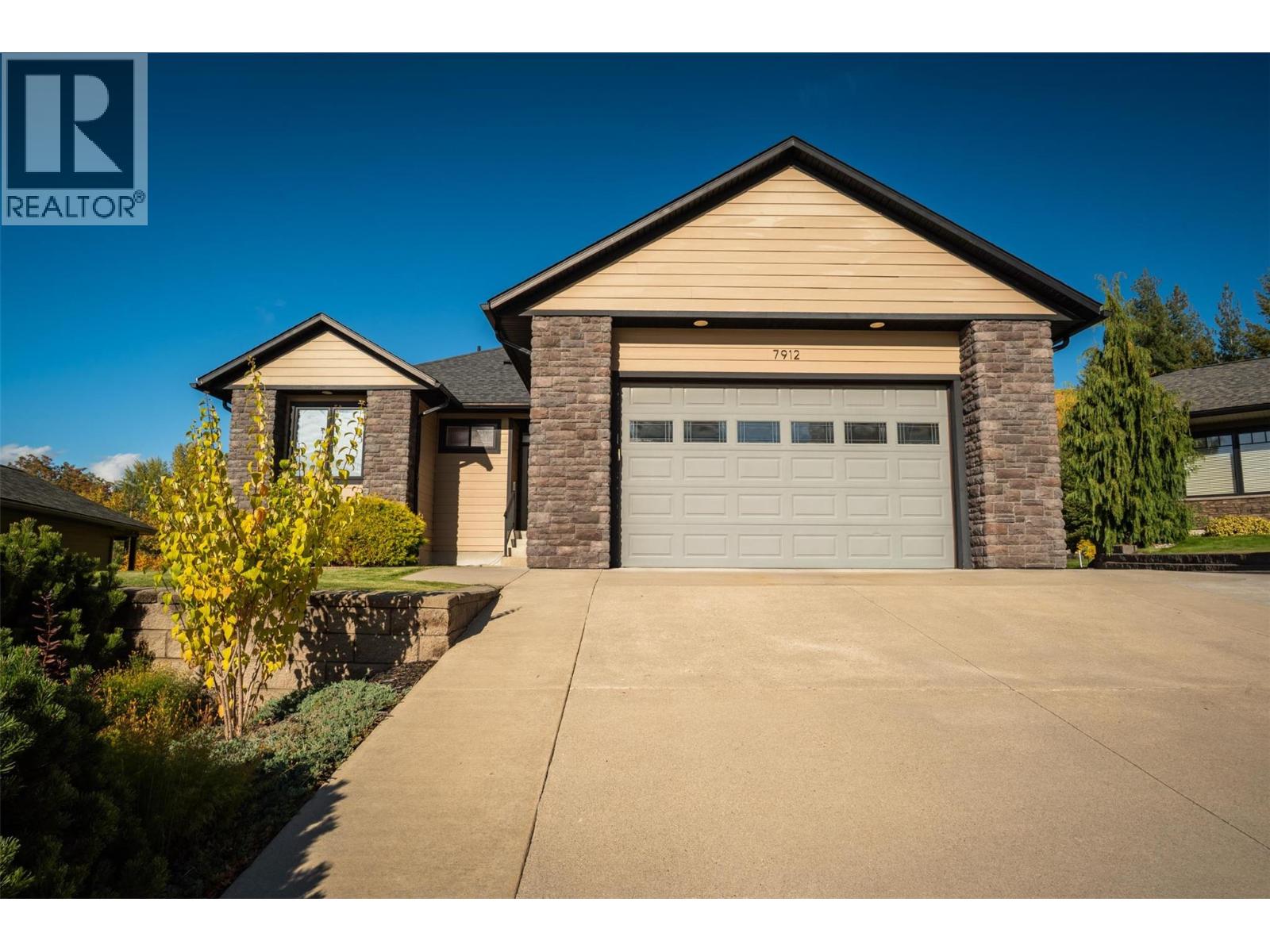 7912 Birchwood Drive, Trail, British Columbia