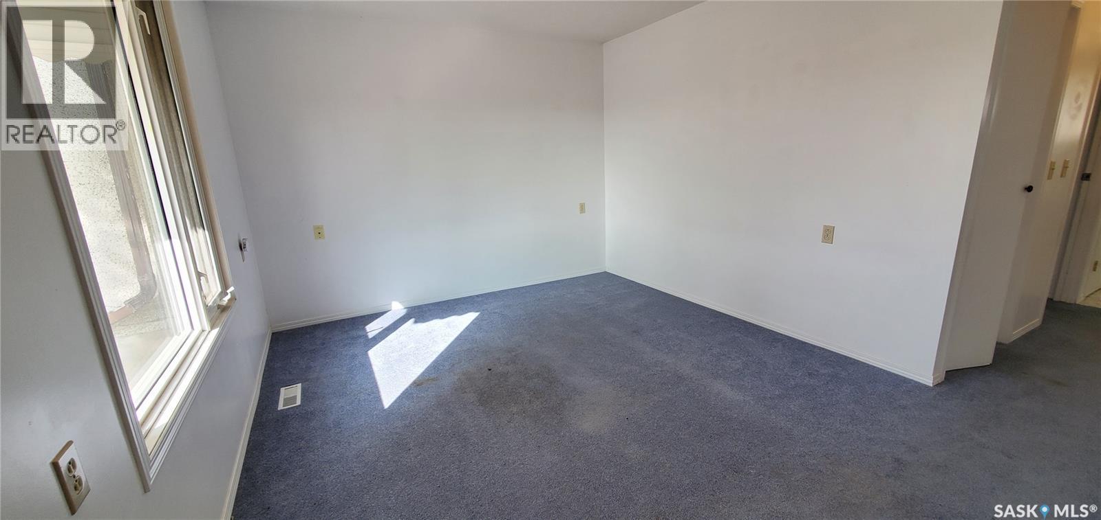 1809 Progress Avenue, Vanguard, Saskatchewan  S0N 2V0 - Photo 14 - SK021491