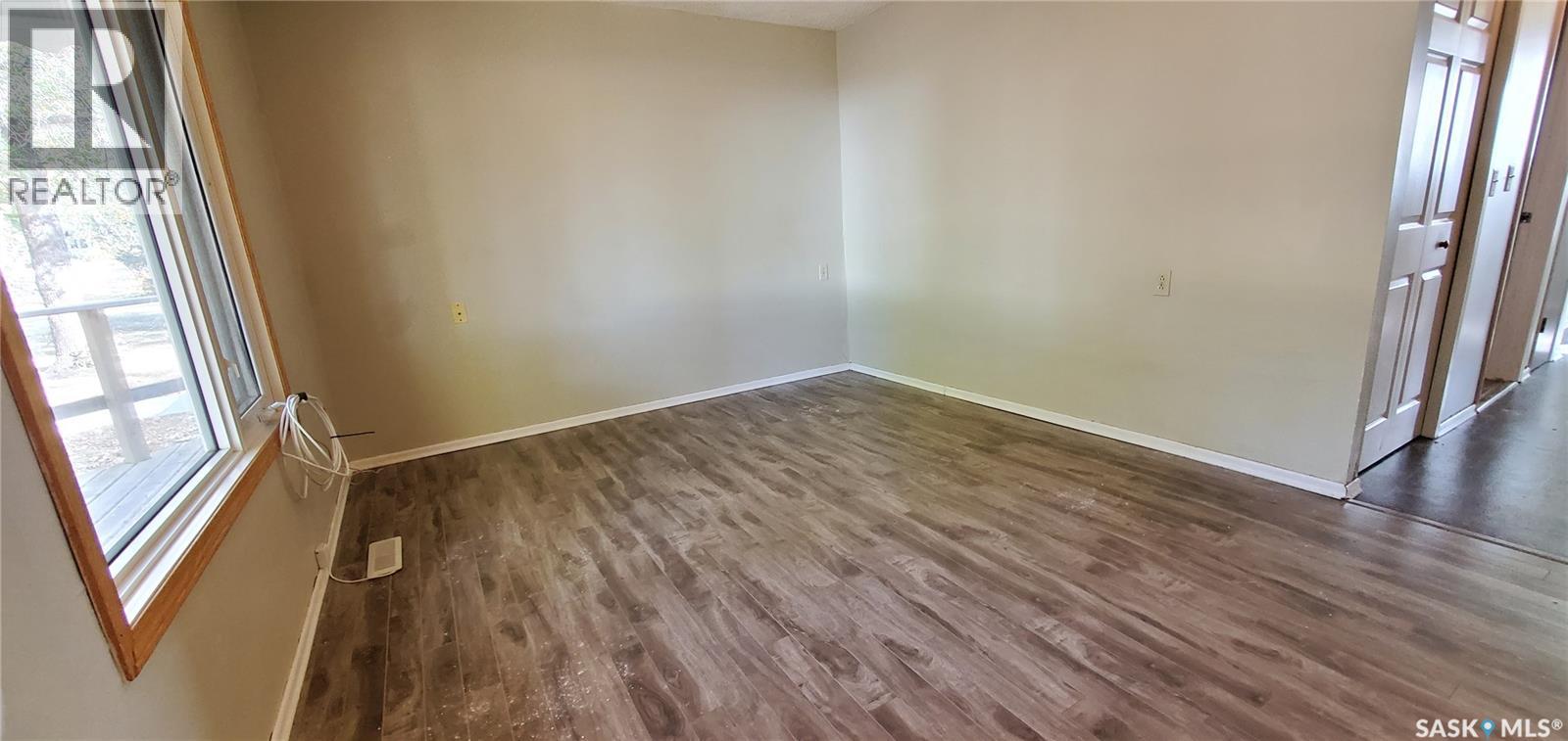 1809 Progress Avenue, Vanguard, Saskatchewan  S0N 2V0 - Photo 33 - SK021491