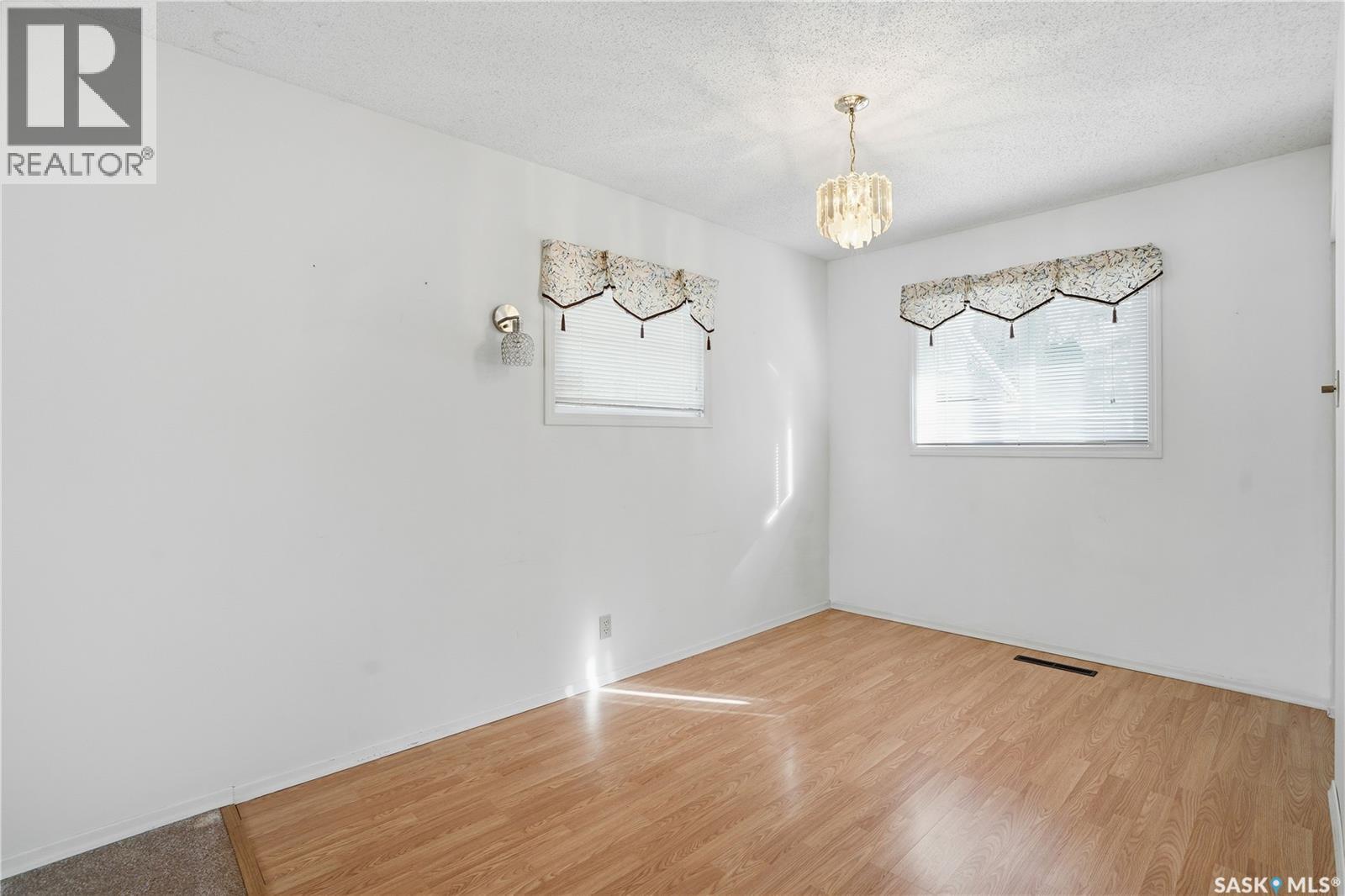 44 Mills Crescent, Saskatoon, Saskatchewan  S7J 0M7 - Photo 6 - SK021484