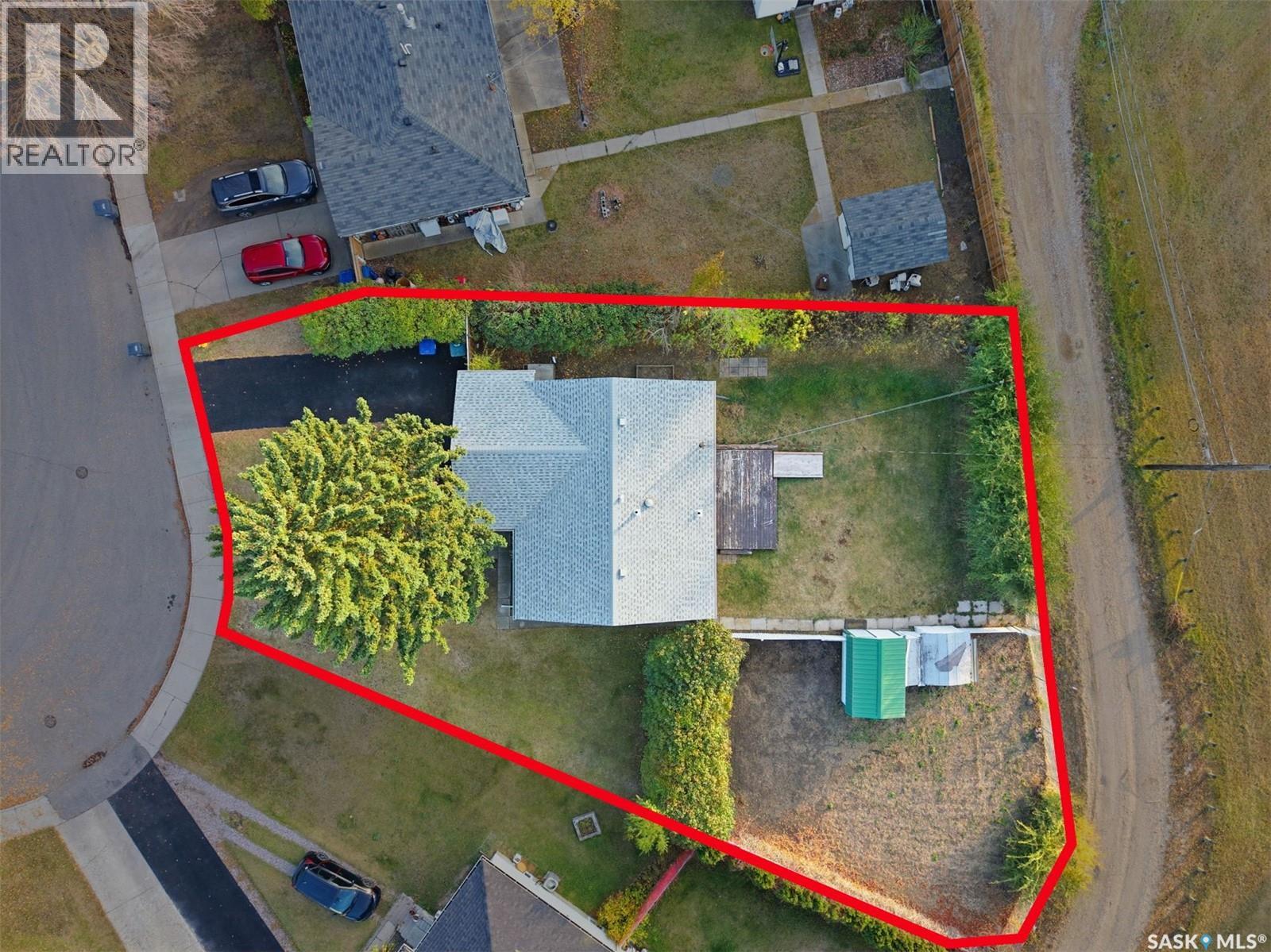 915 X Avenue N, Saskatoon, Saskatchewan  S7L 3K5 - Photo 2 - SK021480