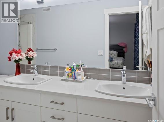 3842 Gee Crescent, Regina, Saskatchewan  S4V 3N9 - Photo 16 - SK021468