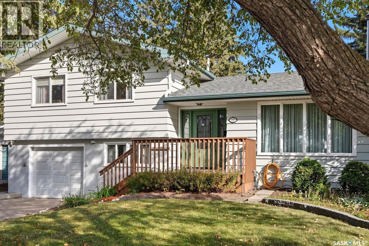 515 Garrison Crescent, Saskatoon, Saskatchewan  S7H 2Z9 - Photo 1 - SK021427