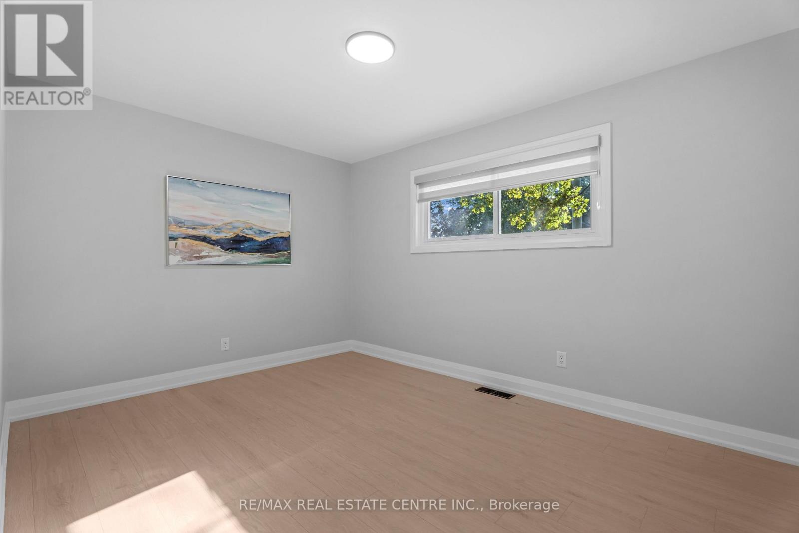 19 Old Orchard Avenue, Grimsby, Ontario  L3M 3H9 - Photo 13 - X12476226