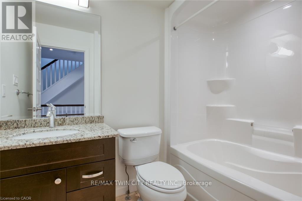 43 Woolwich Street, Kitchener, Ontario  N2K 1S2 - Photo 27 - X12476231