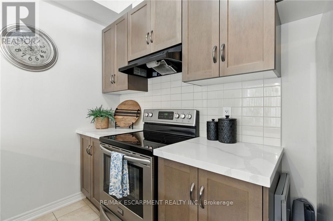 24 - 377 Glancaster Road, Hamilton, Ontario  L9G 0G4 - Photo 19 - X12476235