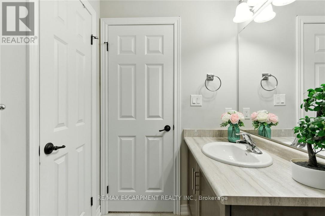 24 - 377 Glancaster Road, Hamilton, Ontario  L9G 0G4 - Photo 27 - X12476235