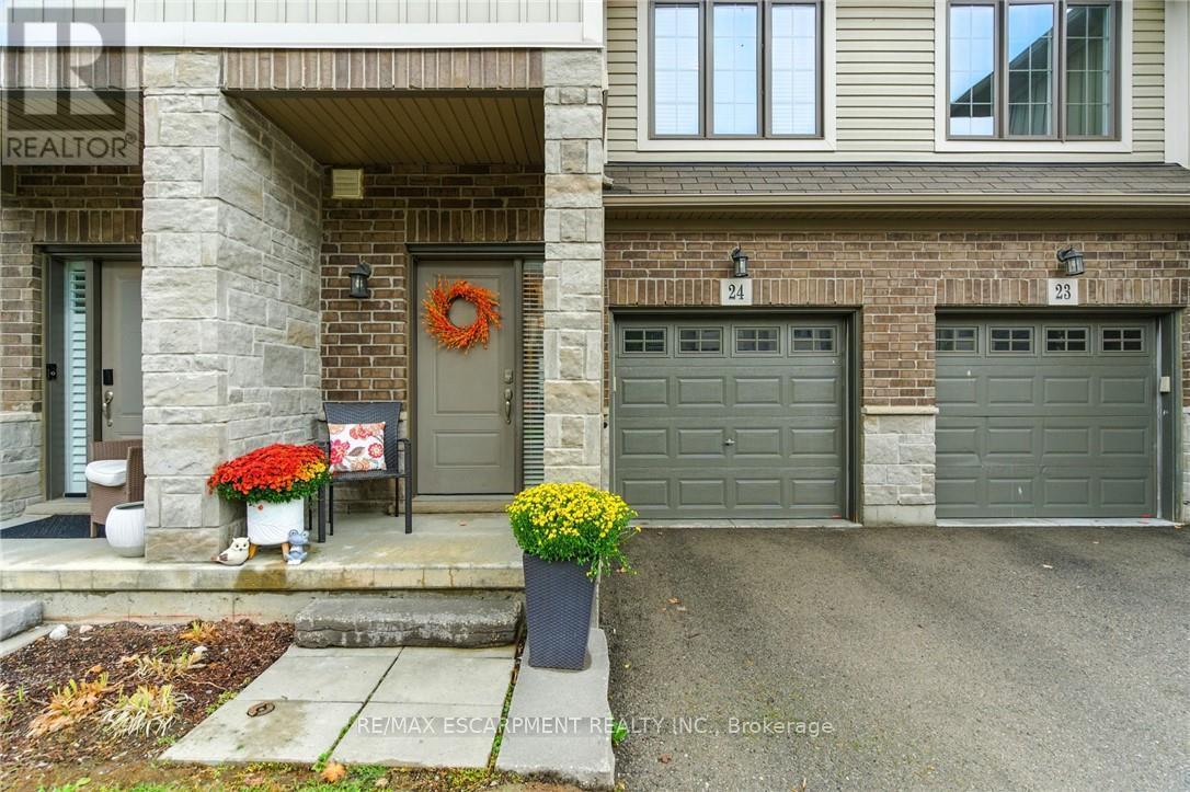 24 - 377 Glancaster Road, Hamilton, Ontario  L9G 0G4 - Photo 6 - X12476235