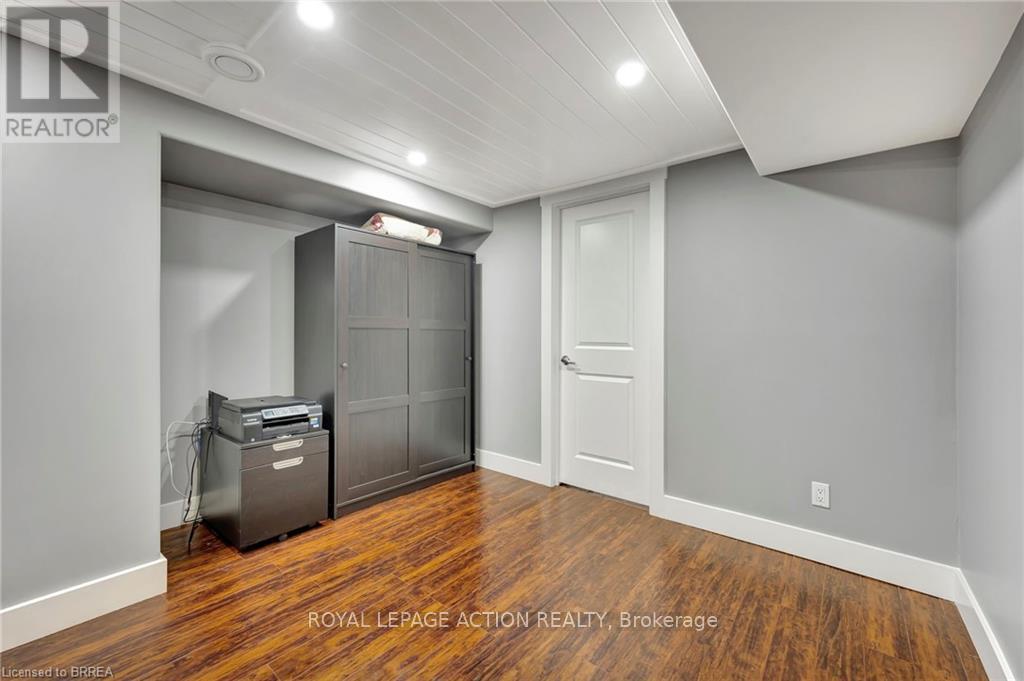 46 Todd Street, Brantford, Ontario  N3R 2P7 - Photo 22 - X12476240