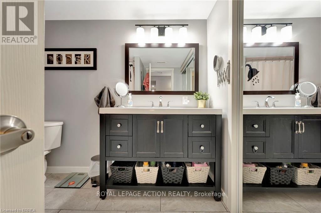 46 Todd Street, Brantford, Ontario  N3R 2P7 - Photo 25 - X12476240