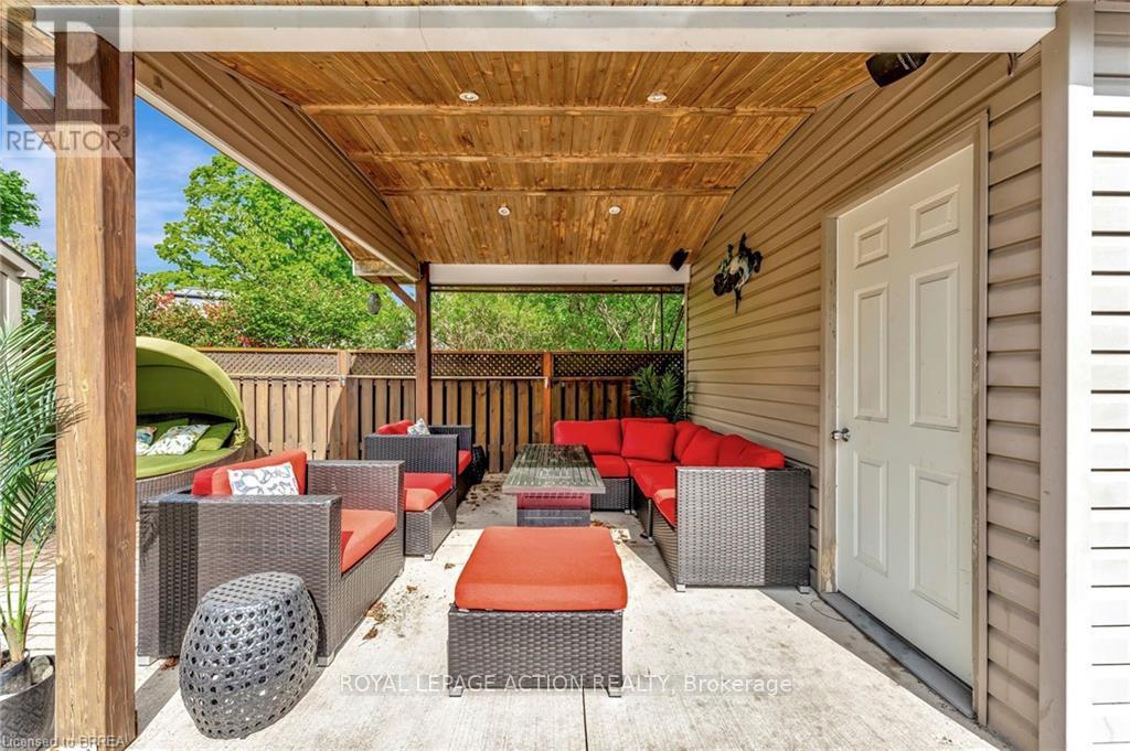 46 Todd Street, Brantford, Ontario  N3R 2P7 - Photo 34 - X12476240