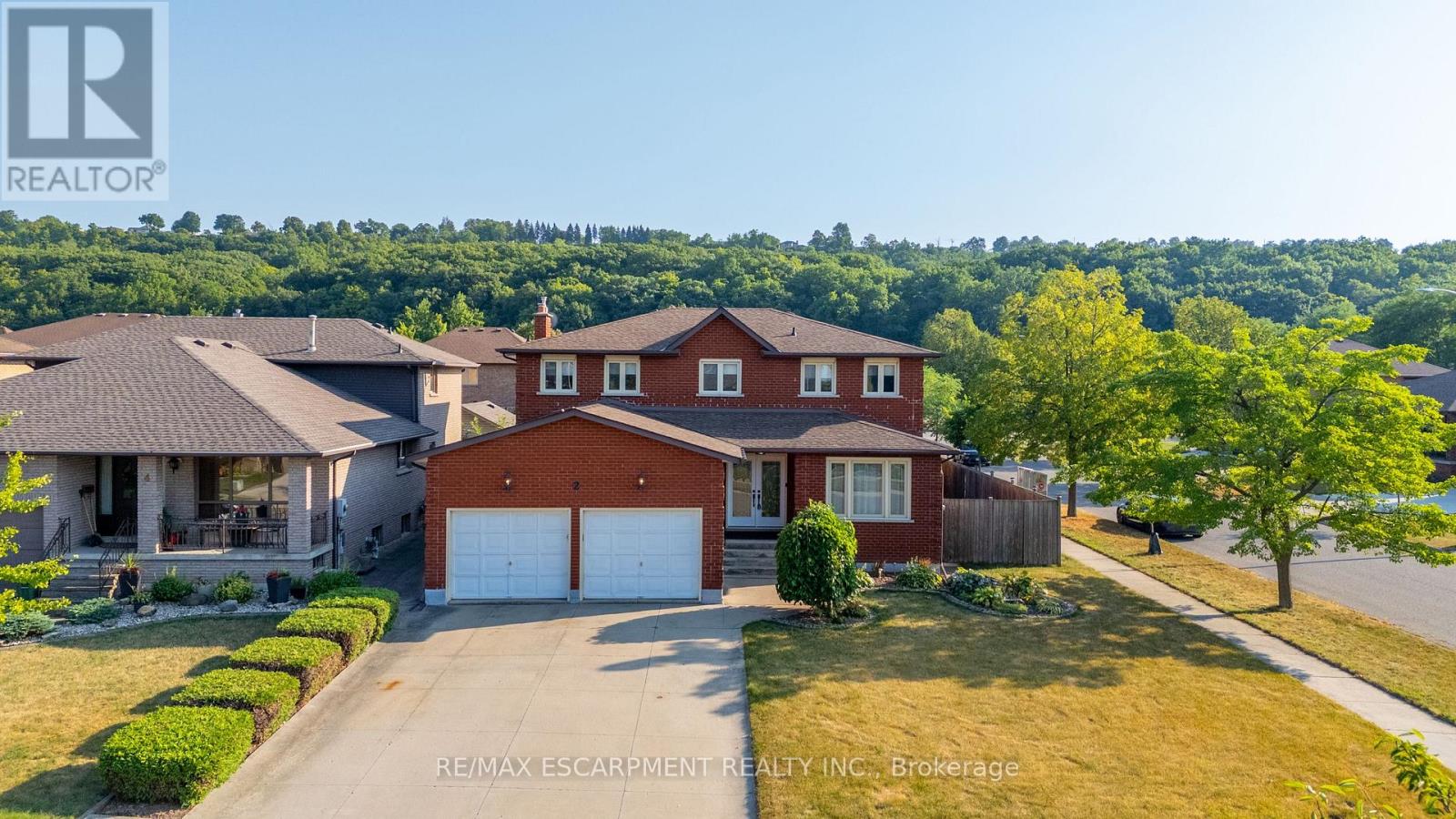 2 Vinehill Drive, Hamilton, Ontario  L8G 4Y5 - Photo 46 - X12476267