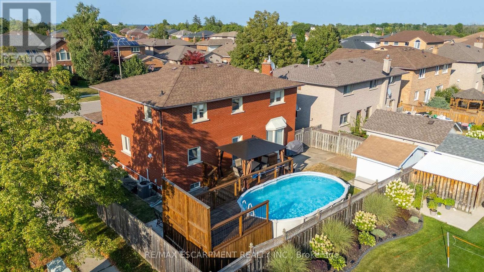 2 Vinehill Drive, Hamilton, Ontario  L8G 4Y5 - Photo 48 - X12476267