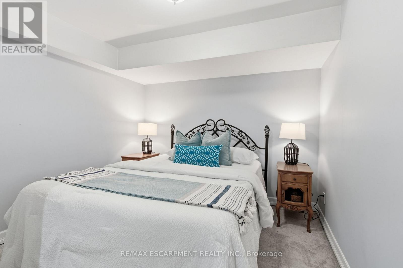 47 Valley Road, Hamilton, Ontario  L9H 5S4 - Photo 26 - X12476274