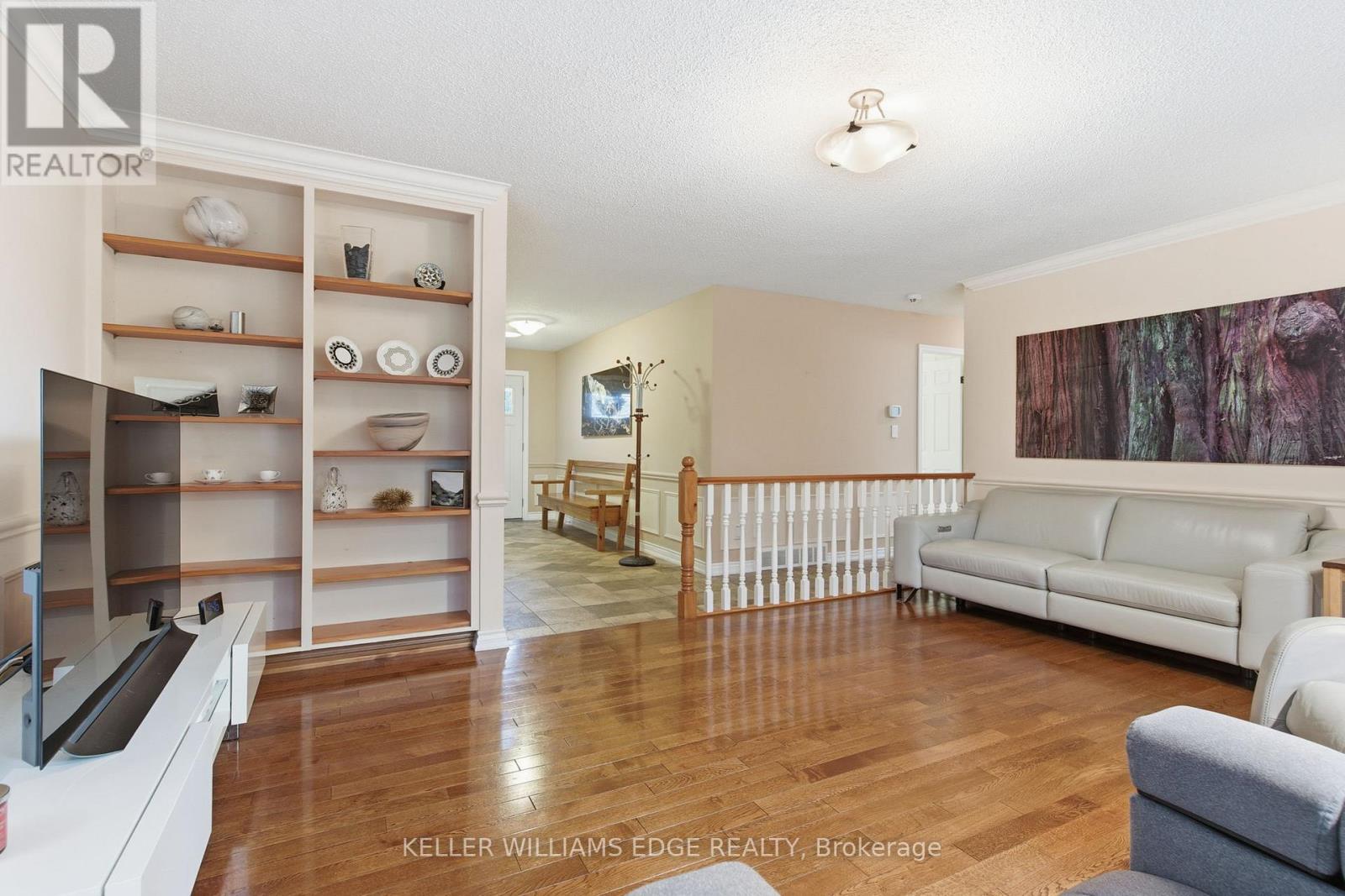 11 Mays Crescent, Hamilton, Ontario  L0R 2H4 - Photo 18 - X12476293
